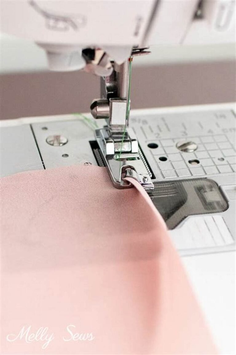 How to Choose the Right Sewing Machine